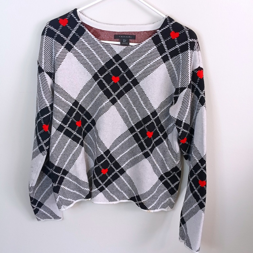 Tahari Plaid Heart Sweater Womens Small White Black Red Good Long Sleeve Knit